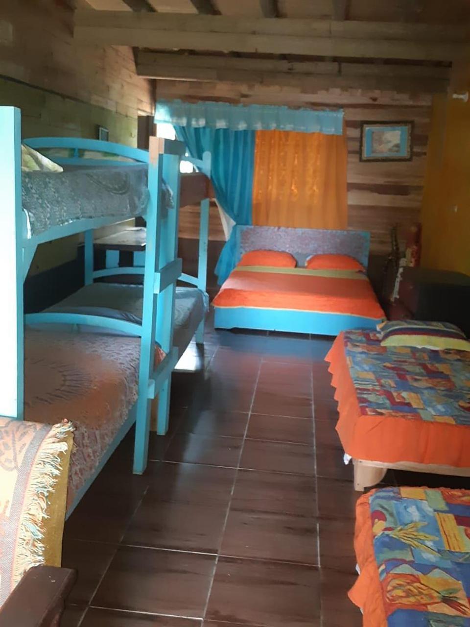 Wood House Hostel La Fortuna Exteriér fotografie